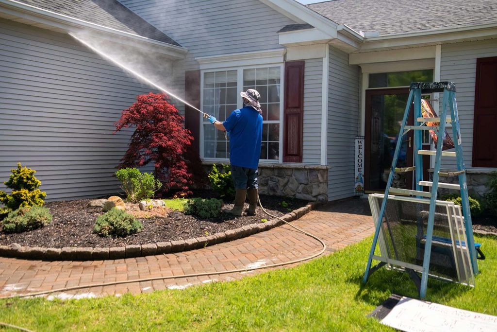 Professional Pressure Washing Services in Clearwater, FL image
